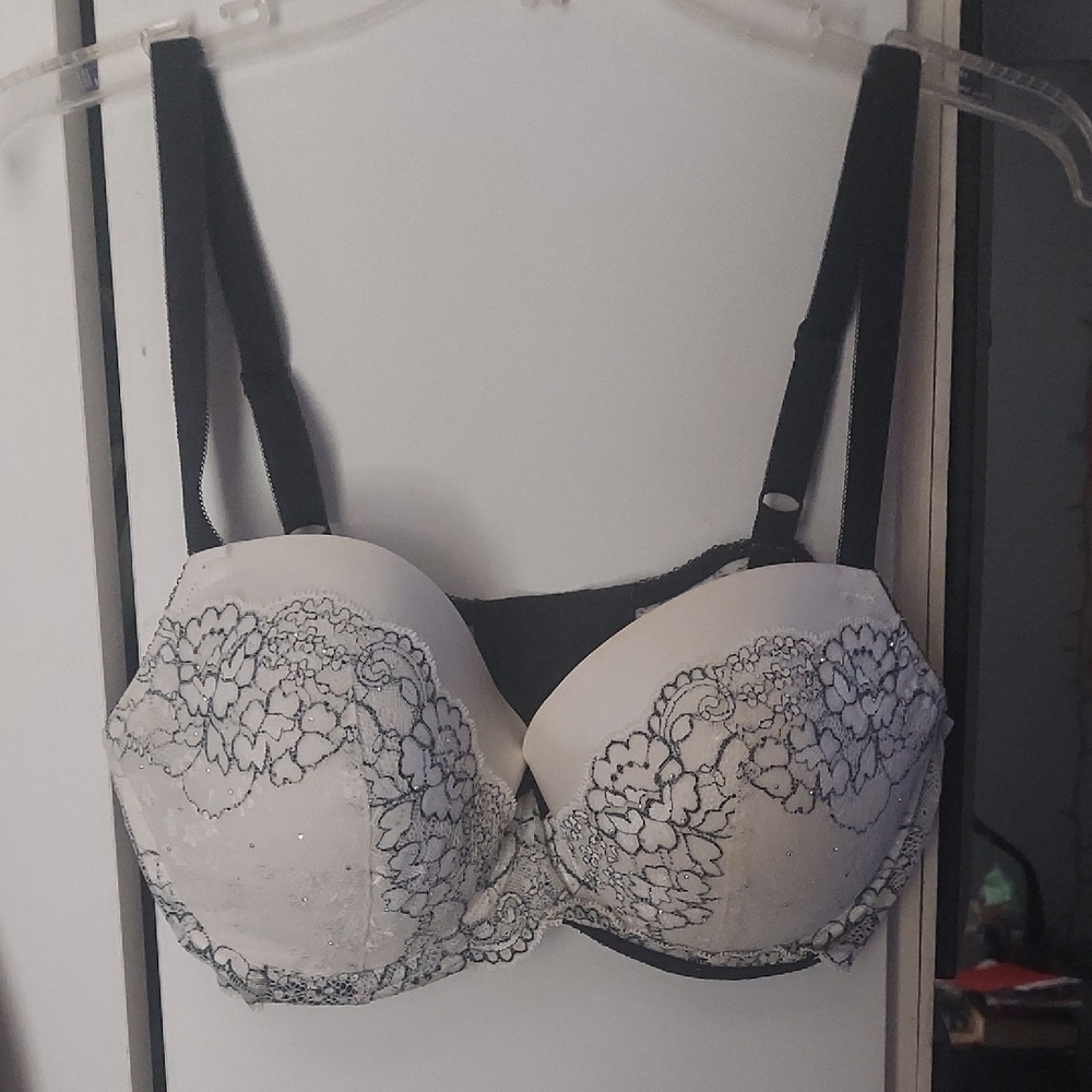 Victoria's Secret Black and White Lace Bra with Adjustable Straps